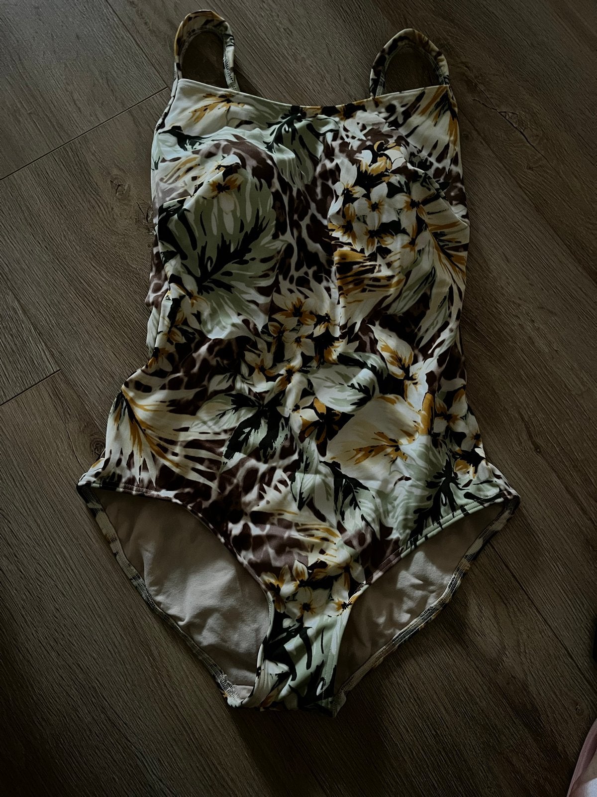 Amoena prothesebadpak 46, Kleding | Dames, Badmode en Zwemkleding, Ophalen of Verzenden, Zo goed als nieuw, Meerkleurig, Badpak