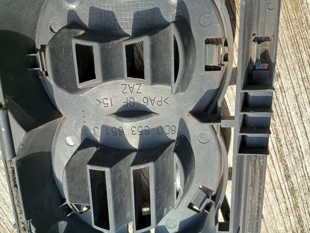 Originele Audi A4 B5 grill., Auto-onderdelen, Carrosserie en Plaatwerk, Ophalen