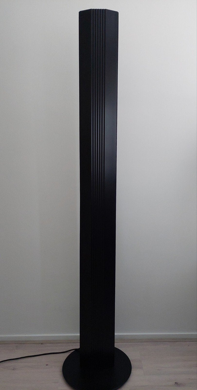 Tronconi Manhattan vloerlamp, Huis en Inrichting, Lampen | Vloerlampen, Ophalen, Zo goed als nieuw, Metaal, 150 tot 200 cm