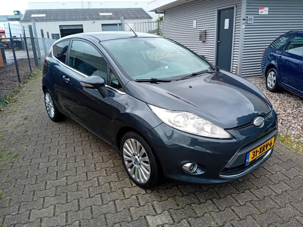 Ford Fiësta 1.4 71KW 3DR 2010 Grijs CLIMA!! NETTE AUTO!!, Voorwielaandrijving, Stof, 31 €/maand, 4 cilinders