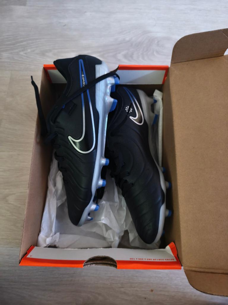 Nike Tiempo Legend 10 Academy FG/MG Voetbalschoenen, Sport en Fitness, Voetbal, Ophalen of Verzenden, Nieuw, Schoenen