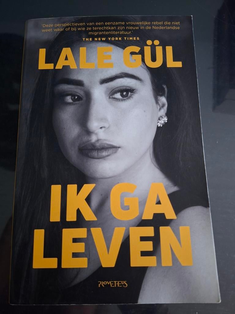 Ik Ga Leven - Lale Gül (Paperback), Boeken, Literatuur, Ophalen of Verzenden, Zo goed als nieuw, Lale Gül, Nederland