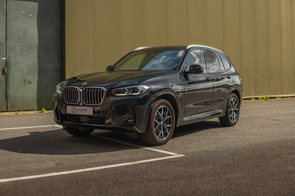 BMW X3 XDrive20i High Executive M Sport / Laser LED / Camera, Auto's, 1998 cc, Gebruikt, 4 cilinders, Zwart