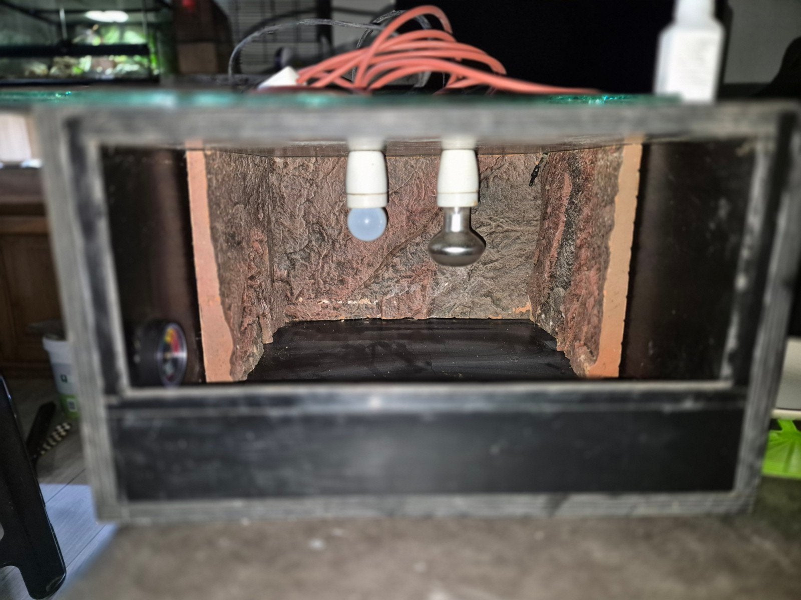 Terrarium van betonplex incl habistat thermostaat, Dieren en Toebehoren, Reptielen en Amfibieën | Toebehoren, Ophalen, Zo goed als nieuw