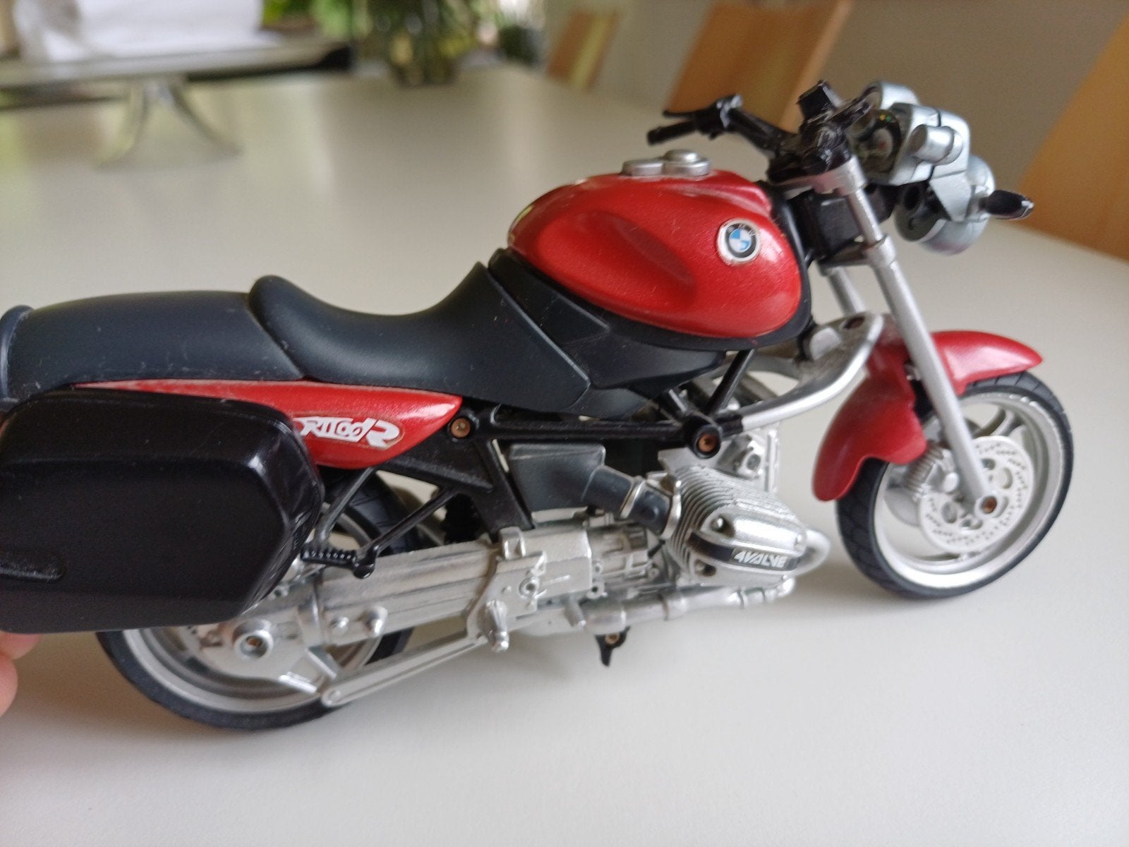 BMW R1100R modelmotor  rood, Hobby en Vrije tijd, Overige merken, 1:50 of kleiner, Overige typen, Ophalen of Verzenden