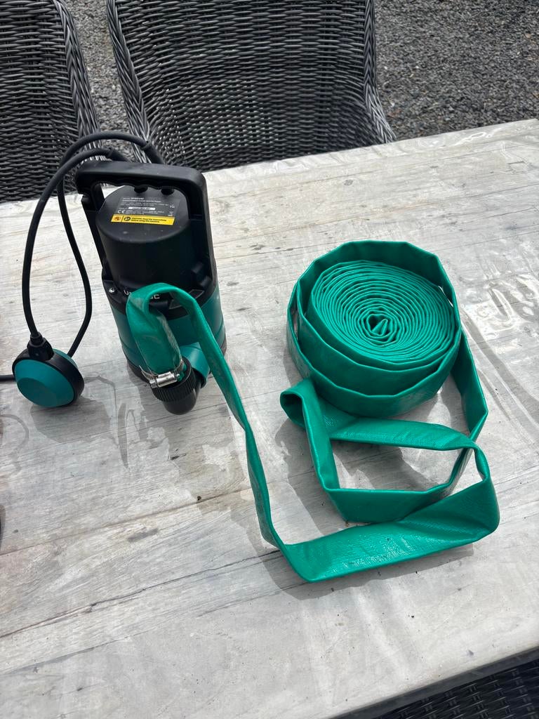 Dompelpomp 300W voor schoon water met vlotterschakelaar, Ophalen of Verzenden, Zo goed als nieuw, Elektrisch, Dompelpomp