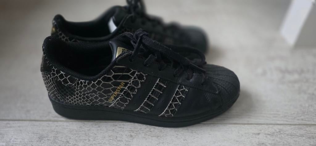 Special edition Adidas Samba mt 39, Kleding | Dames, Schoenen, Adidas, Zwart, Ophalen of Verzenden, Sneakers of Gympen