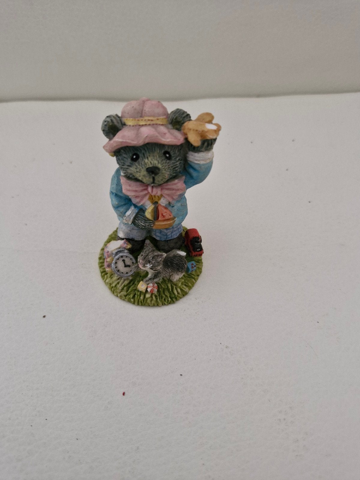 Beer beeldje - Beer met katje en bootje, Ophalen of Verzenden, Zo goed als nieuw, Beeldje, Cherished Teddies