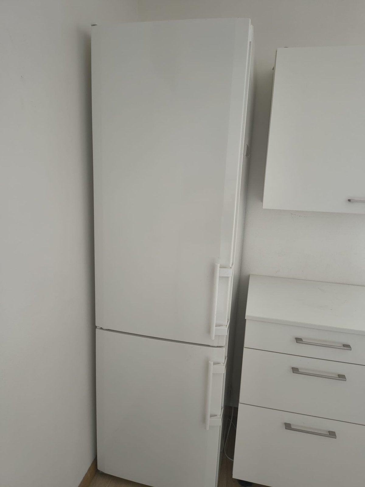 Liebherr koel-vriescombinatie – Comfort BioFresh NoFrost, Ophalen, Gebruikt, 200 liter of meer, Met aparte vriezer