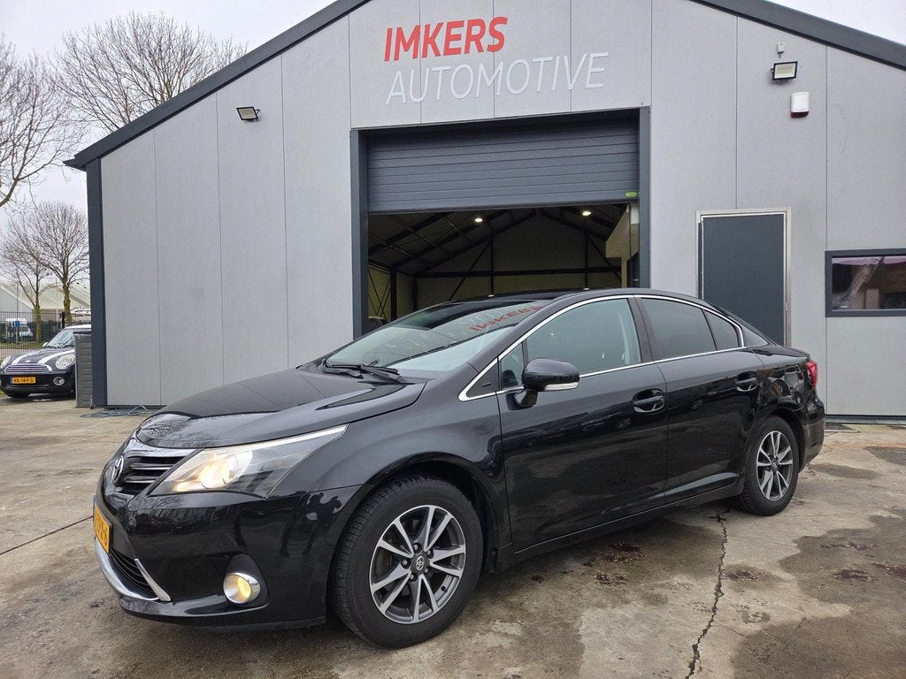 Toyota Avensis 1.8 VVTi Business | Dealerond. | Camera | Nav, Auto's, Toyota, Voorwielaandrijving, Euro 5, Zwart, Zwart