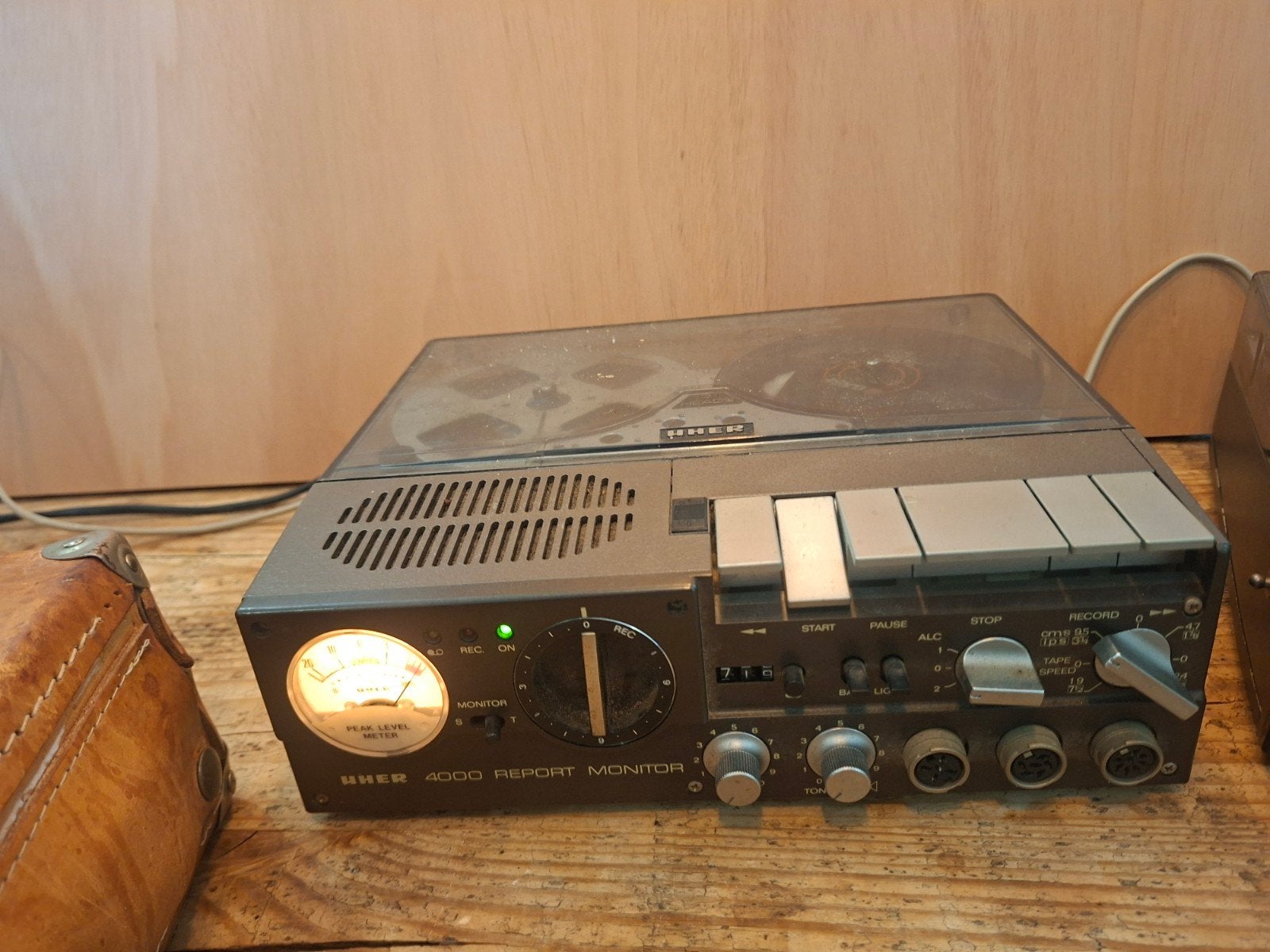 UHER 4000 Report Monitor Bandrecorder, Ophalen of Verzenden, Bandrecorder, Met stofkap