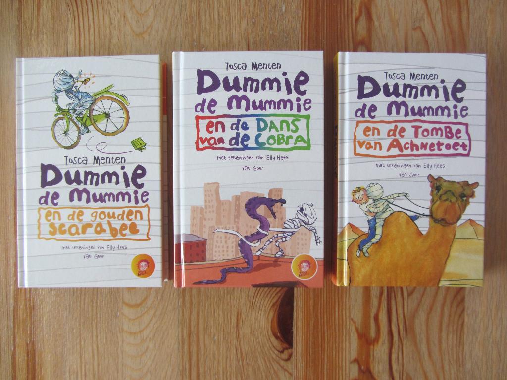 Dummie de mummie, Boeken, Ophalen of Verzenden, Zo goed als nieuw, Fictie