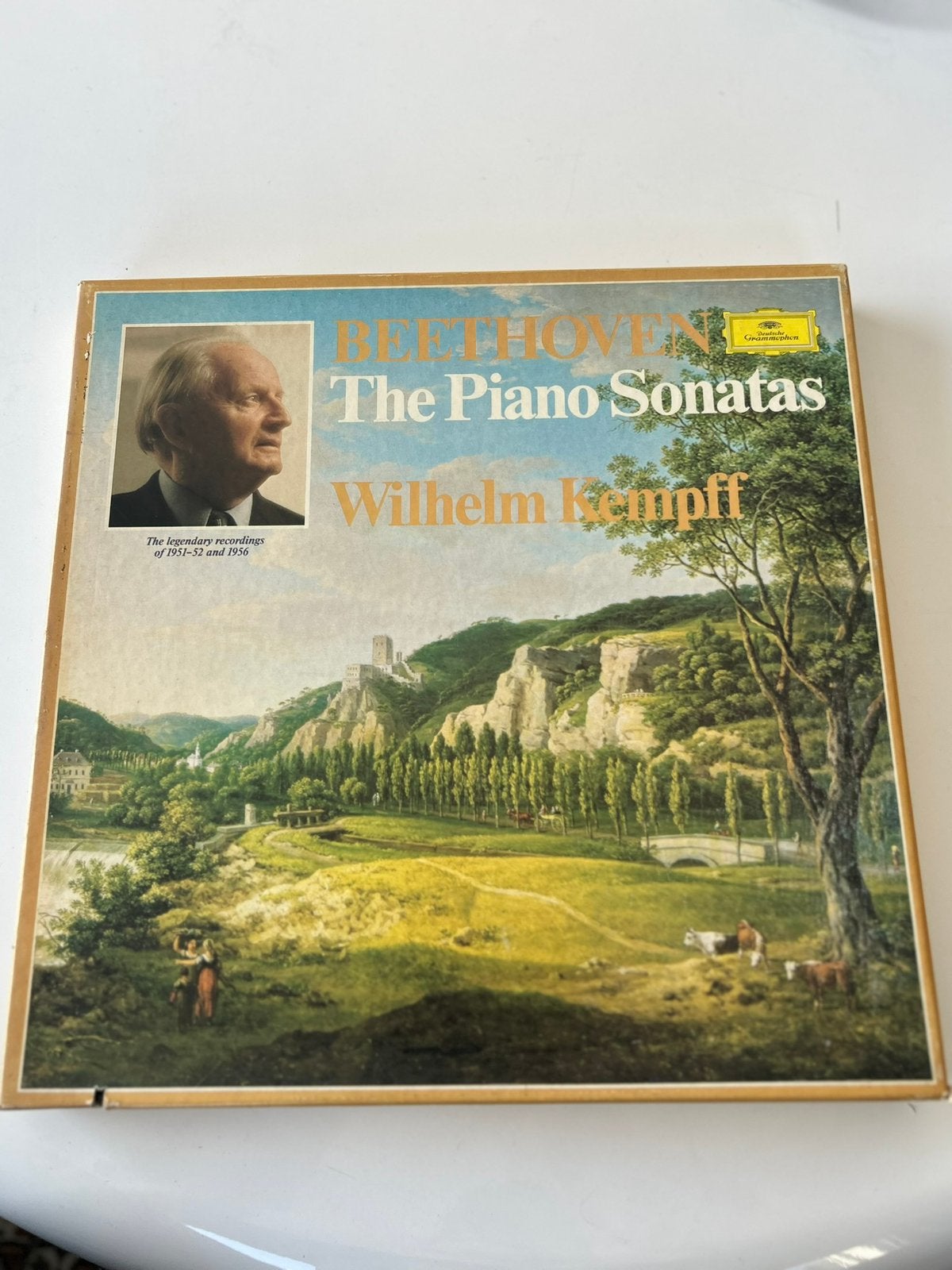 Beethoven: The Piano Sonatas - Wilhelm Kempff (Boxset), Kamermuziek, Ophalen of Verzenden, Zo goed als nieuw, Boxset