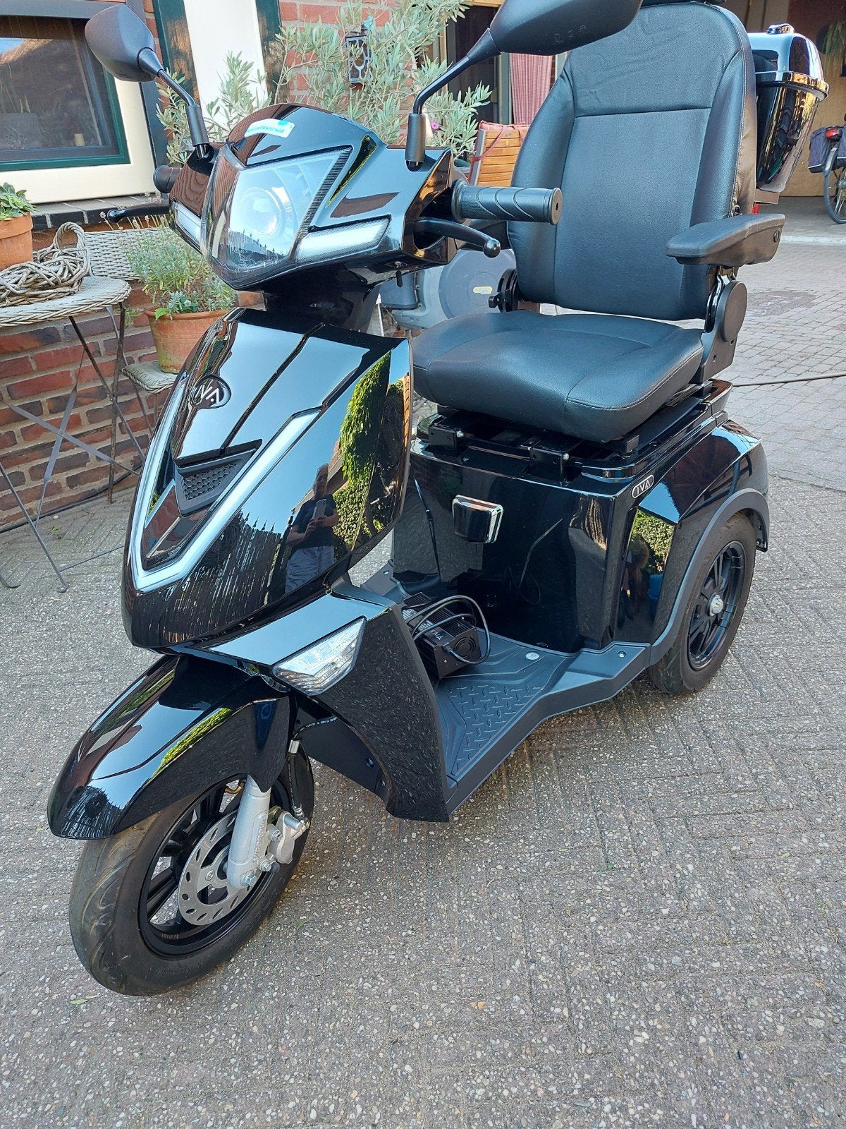 scootmobiel IVA Z1000 3 wieler glans zwart, Ophalen, Zo goed als nieuw, 36 t/m 45 km, Overige merken