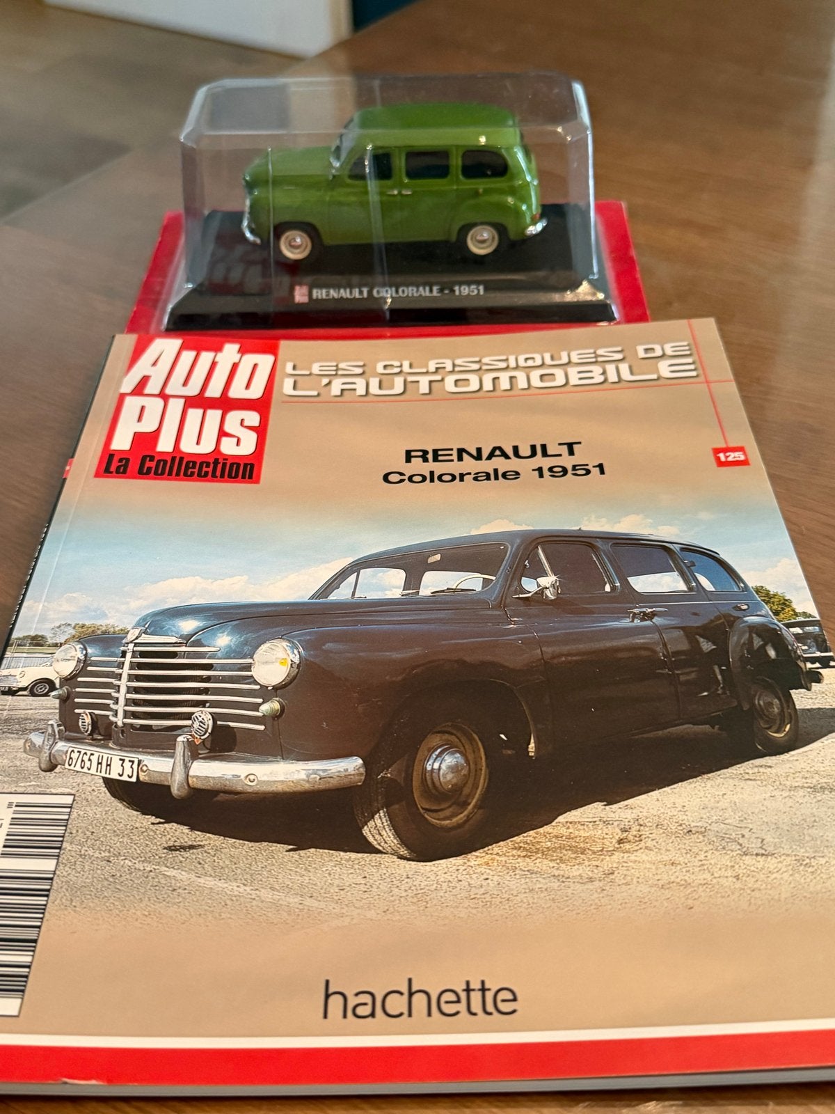 Renault Colorale 1951 modelauto met tijdschrift, Ophalen of Verzenden, Nieuw