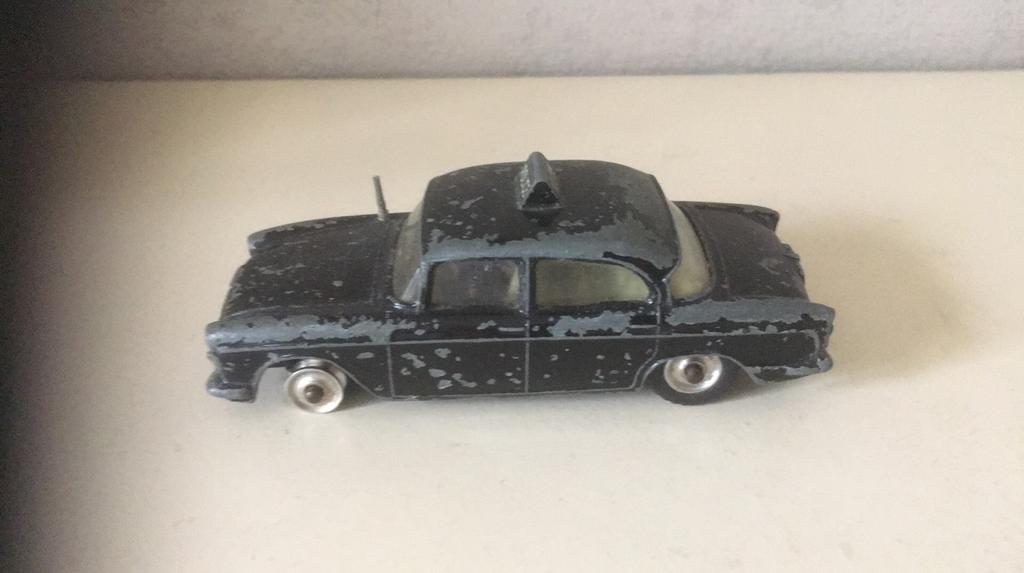 Dinky toys humber hawk meccano Ltd, Ophalen of Verzenden, Gebruikt, Auto