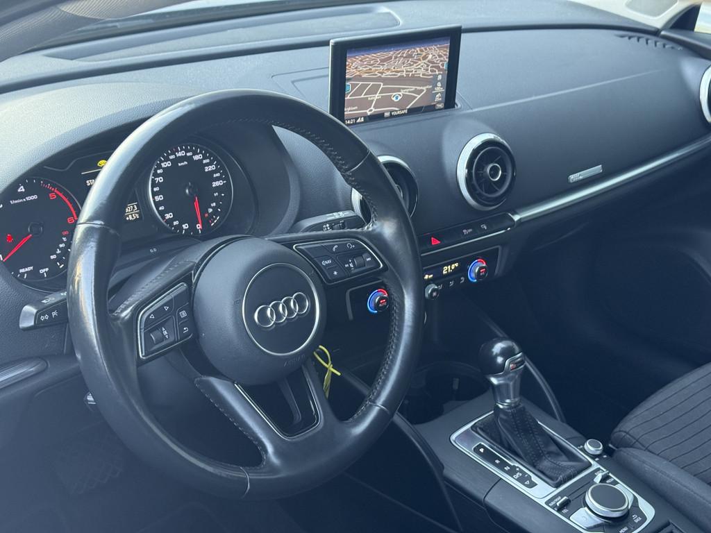 Audi A3 Sportback 1.6 TDI Sport Lease Edition | Nette auto |, Stof, Gebruikt, 4 cilinders, Origineel Nederlands