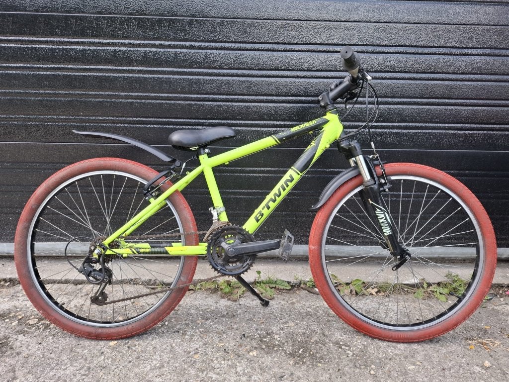 Mountainbike b twin 24 inch met 18 versnellingen, 24 inch, Versnellingen, Niet ingevuld, B twin