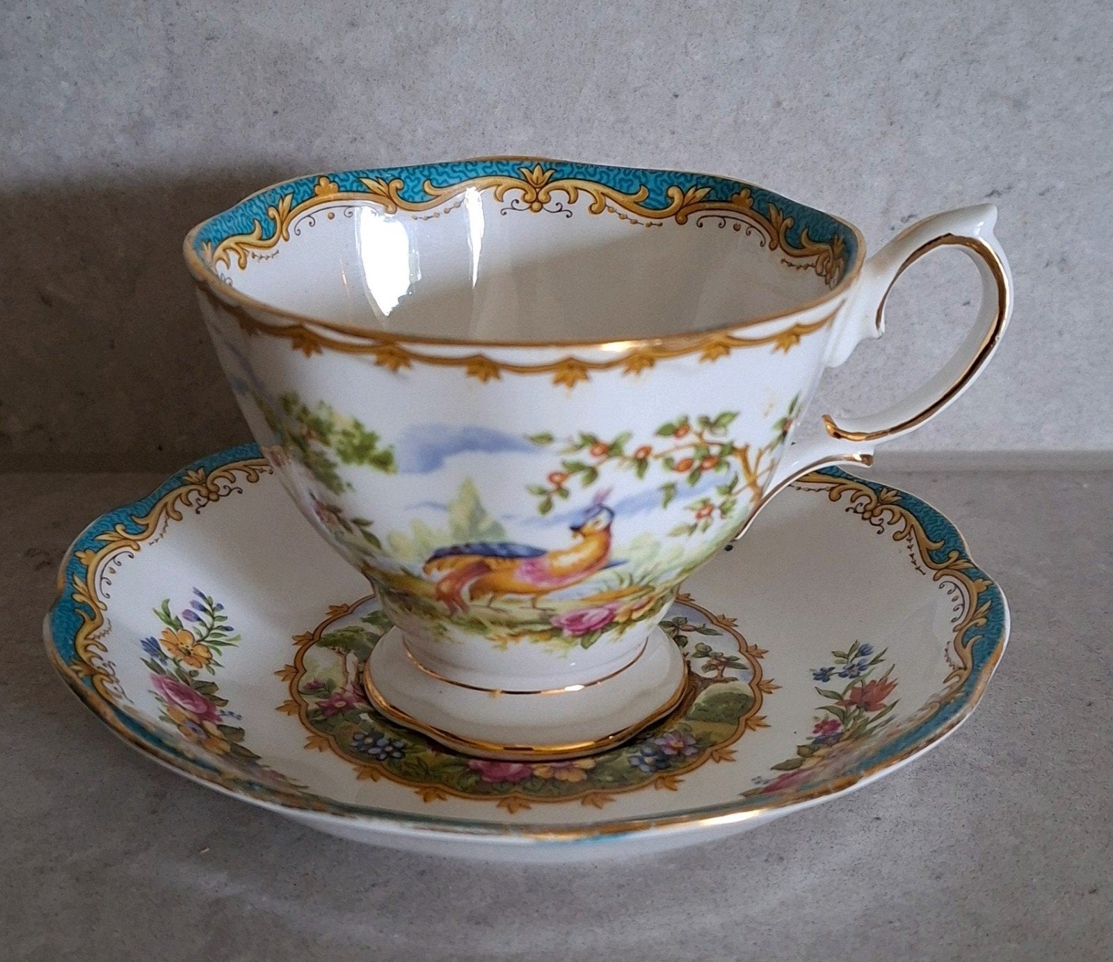 Prachtige Royal Albert "Chelsea Bird" dames kop en schotel, Antiek en Kunst, Ophalen of Verzenden
