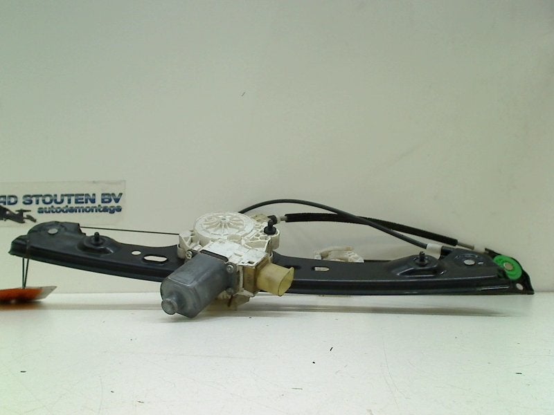 Raammechaniek Elek Links Voor BMW 3 serie (E90) 2008 6927027, Gebruikt, Petuelring 130, München 80809, , Duitsland, BMW, Bayerische Motoren Werke AG