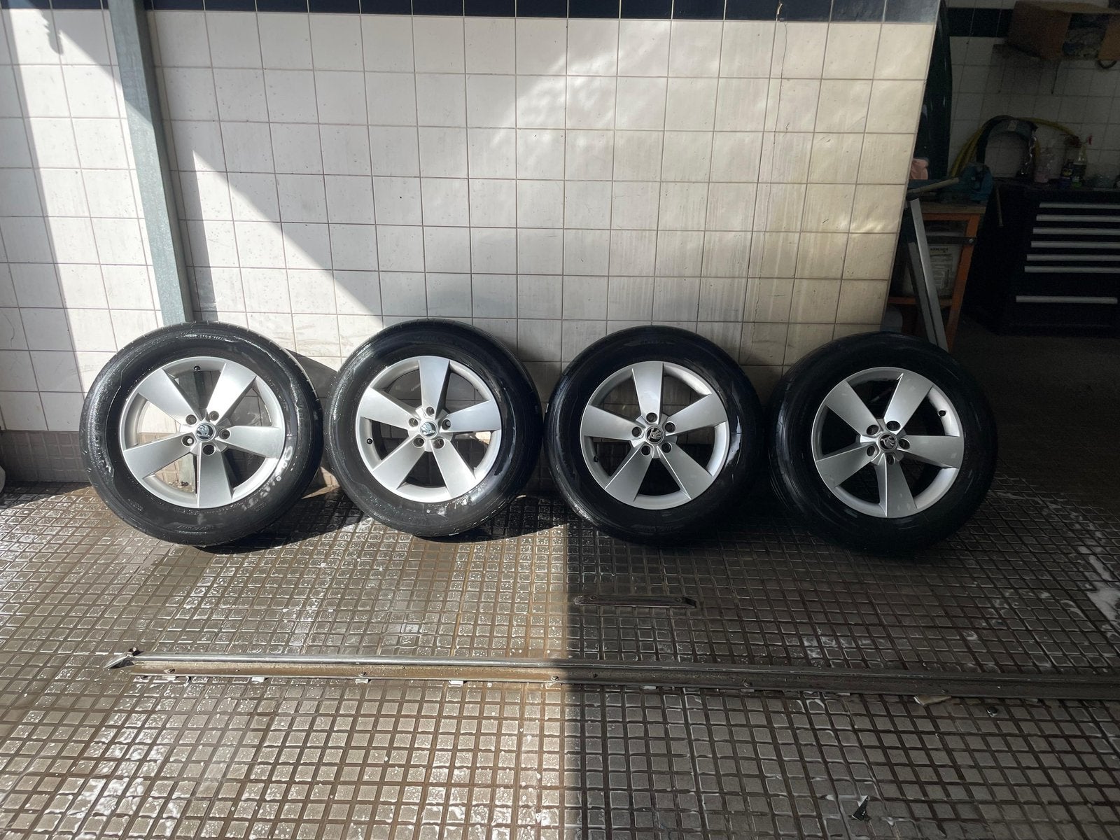 SKODA KODIAQ VELGEN 17INCH, Auto-onderdelen, Banden en Velgen, Ophalen, 17 inch, Zomerbanden, Velg(en)