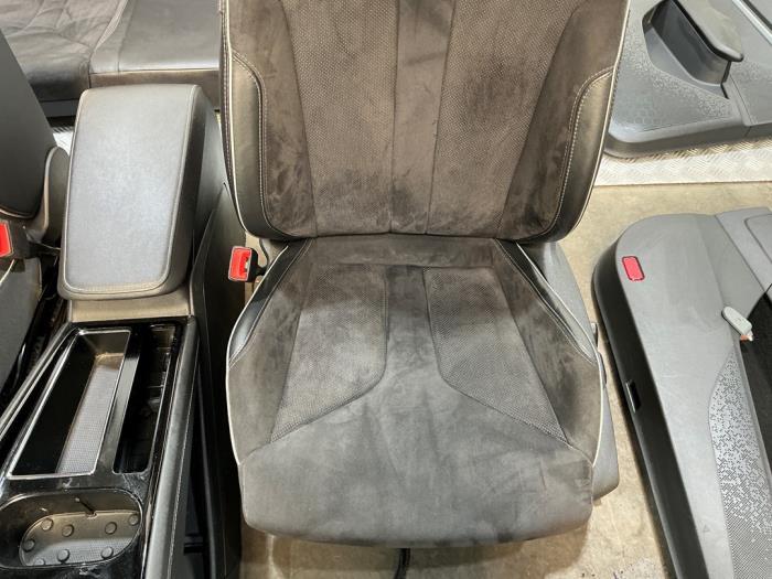 Bekleding Set (compleet) van een Skoda Enyaq IV (Enyaq 21-), 12 maanden garantie, Gebruikt, -, -
