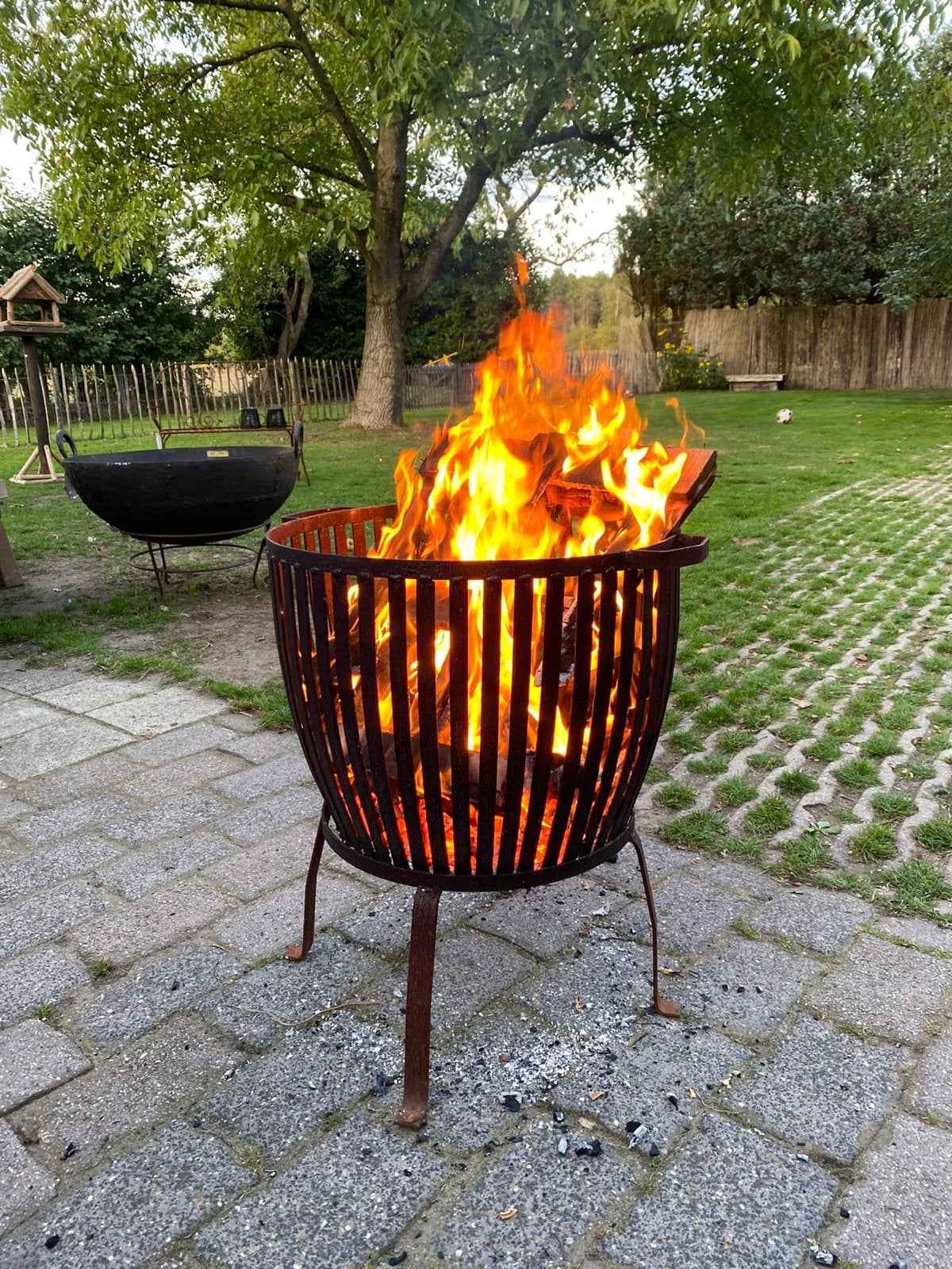 Zware ijzeren vuurkorf, Tuin en Terras, Ophalen, Nieuw, Nvt, Nvt