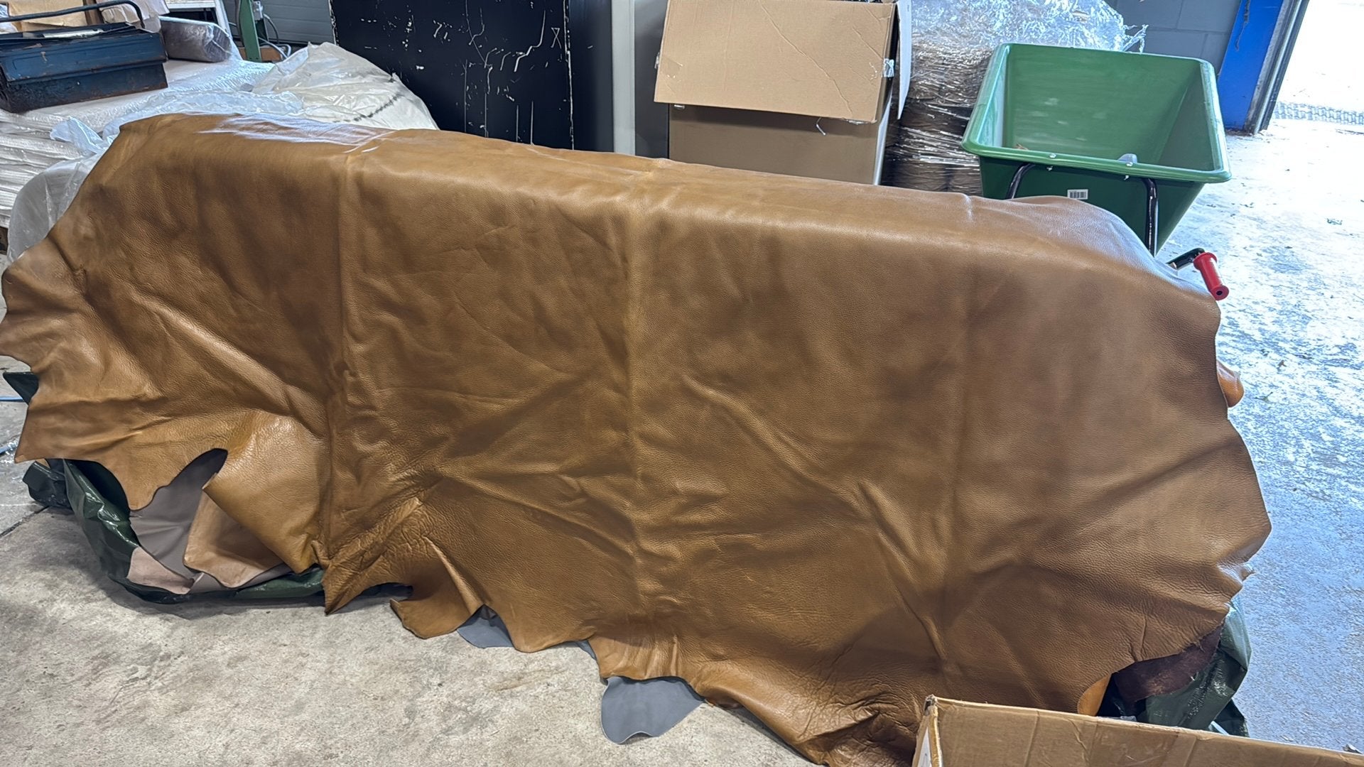 6 leder huiden, Ophalen, Bruin, 120 cm of meer, Leer of Kunstleer