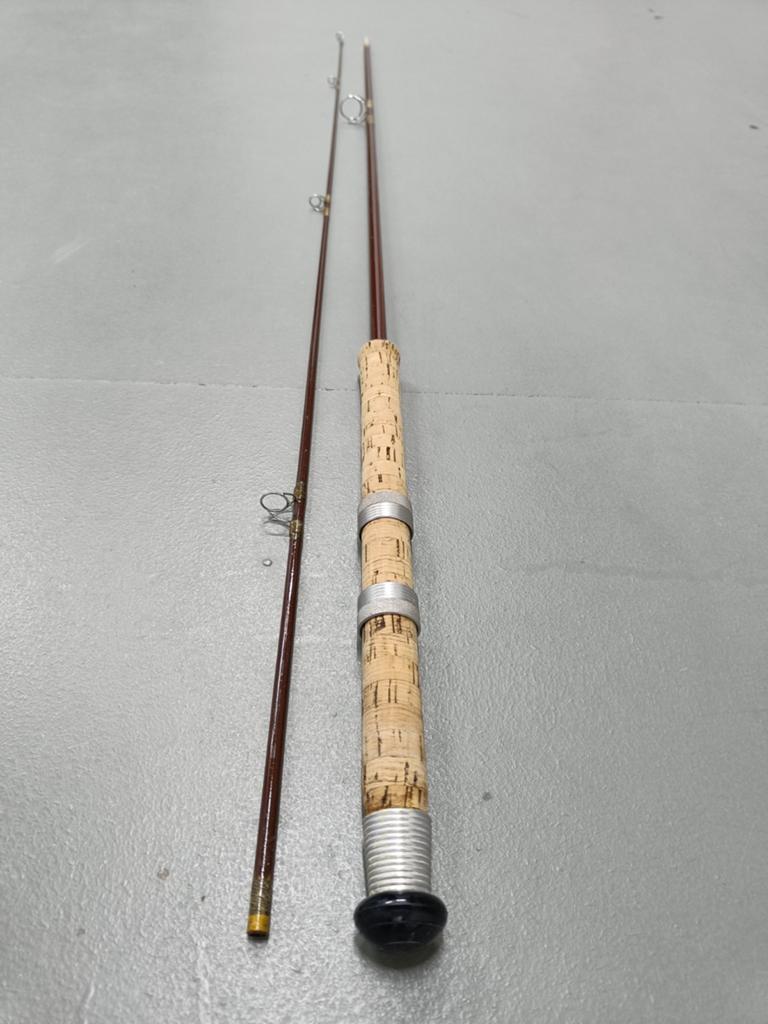 Mooie handmade klassieke holglass spinhengel 2.10m 2d. Zgan, Ophalen of Verzenden, Zo goed als nieuw, Werphengel