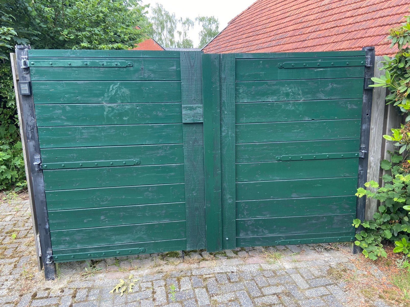 Douglas poorten met stalen staanders, Ophalen, 1 tot 2 meter, Minder dan 3 meter, Zo goed als nieuw