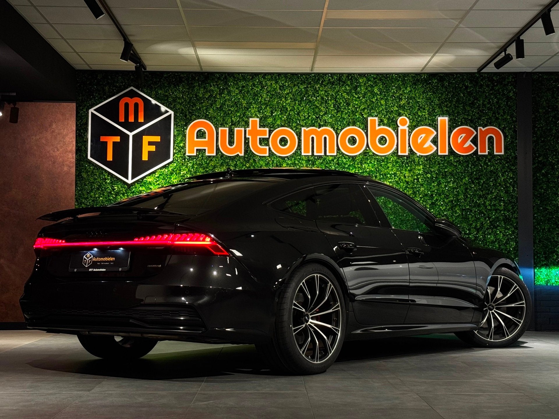 Audi A7 Sportback 55 TFSI QUATTRO 340 PK S-LINE|PANO|B&O|LUC, Dealer onderhouden, Gebruikt, 2995 cc, 2000 kg