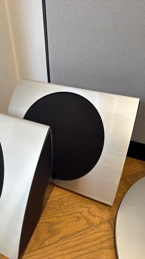 Bang & Olufsen BeoLab 17 incl muurbeugel of tafelstand, Audio, Tv en Foto, Luidsprekers, Overige merken, Bang & Olufsen, Info@bang-olufsen.dk