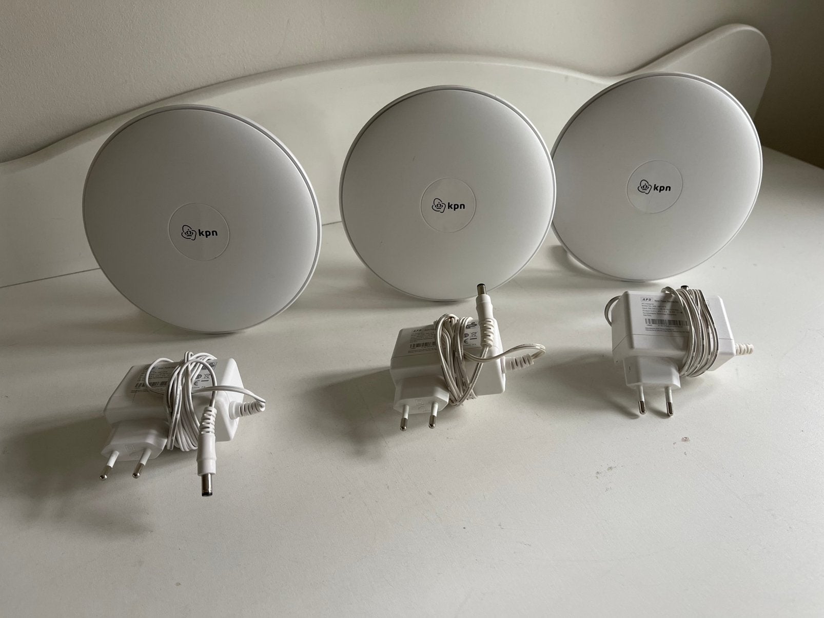 Kpn Super Wifi versterkers 3.x. Compleet met 1 Data kabel., Ophalen, Zo goed als nieuw