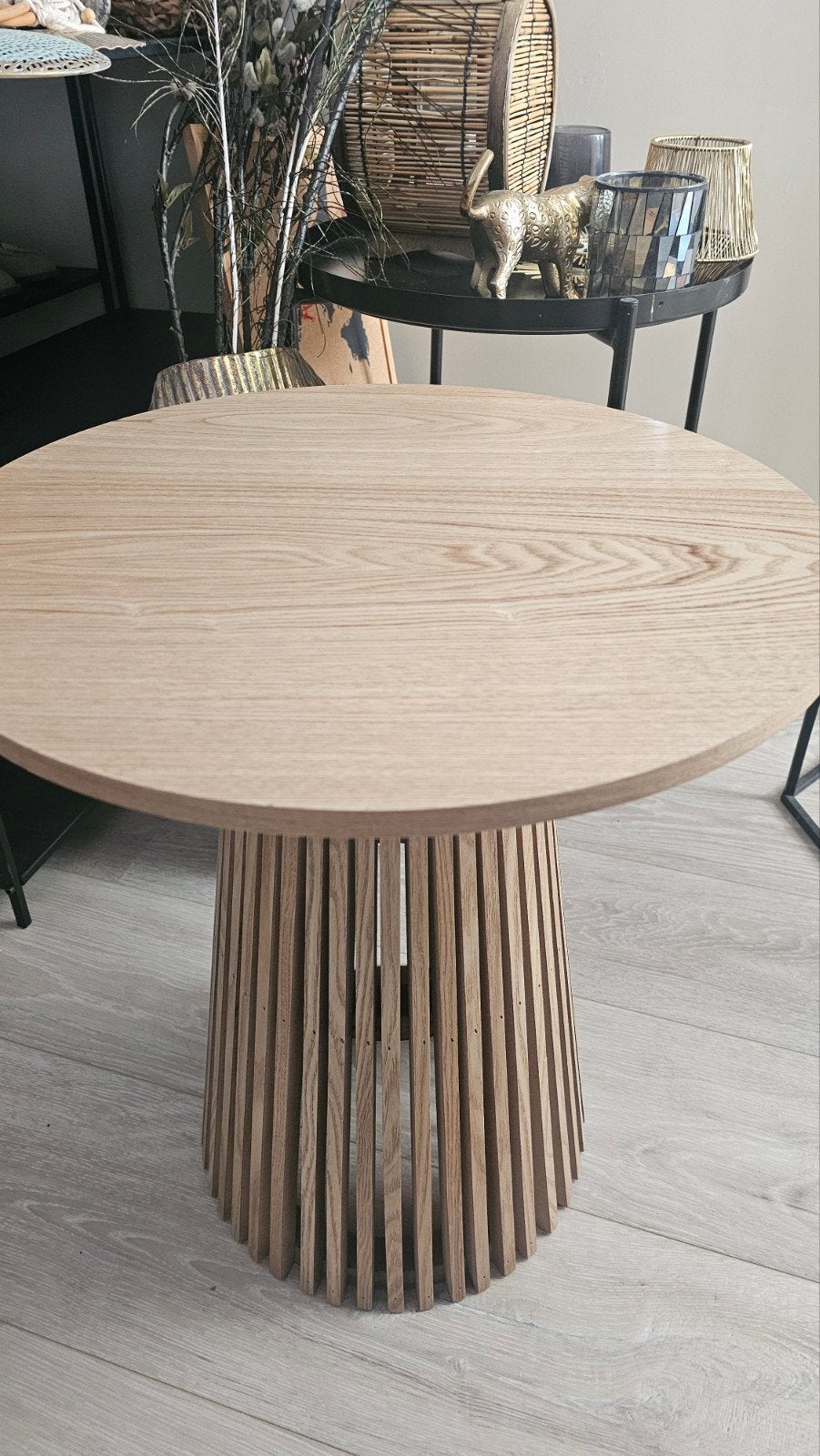 Bijzettafel, rond, licht/ naturel eiken kleur, Huis en Inrichting, Ophalen, Zo goed als nieuw, Rond, 45 tot 60 cm