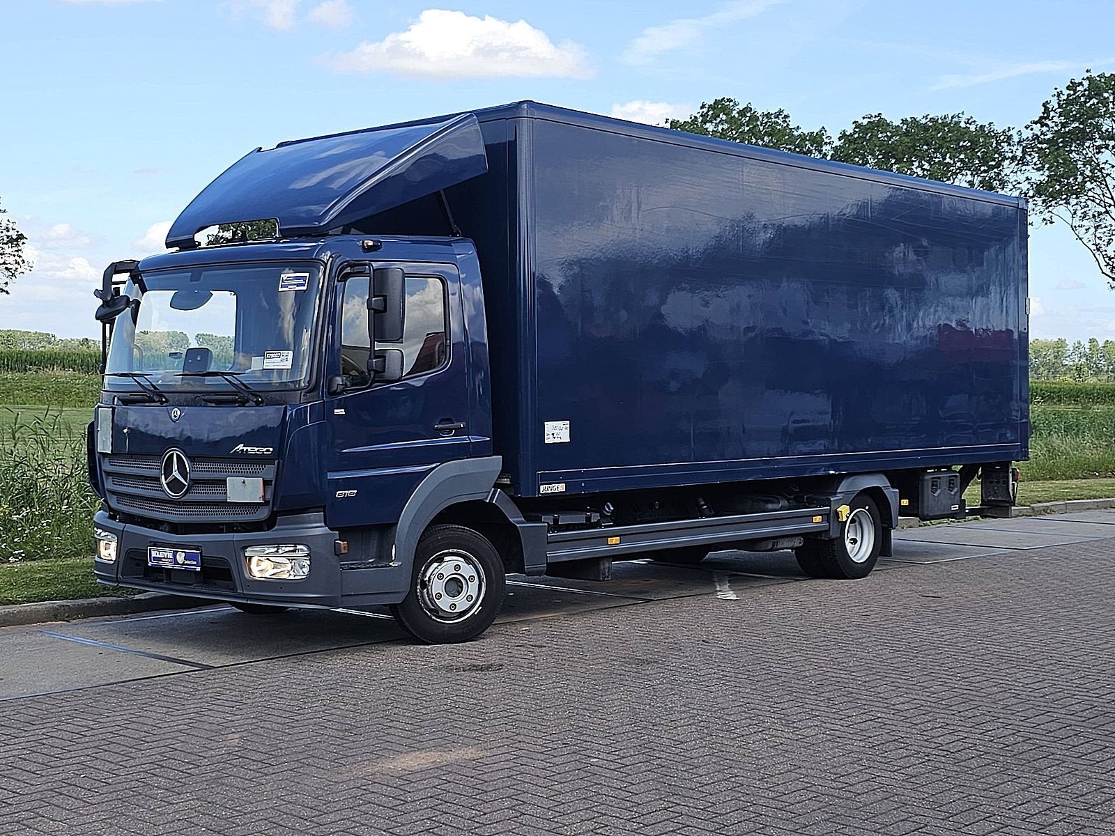 MERCEDES-BENZ ATEGO 818, Automaat, Euro 6, Blauw, Bedrijf