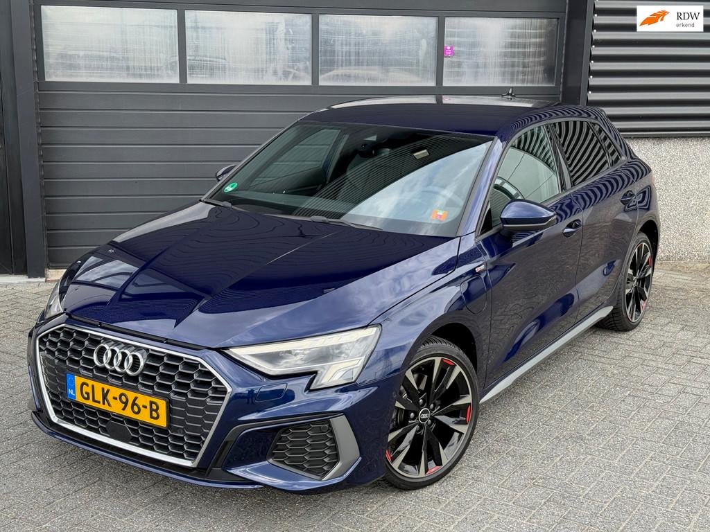 Audi A3 Sportback 40 TFSI e Advanced edition, Cruise Control, Gebruikt, Zwart, 4 cilinders