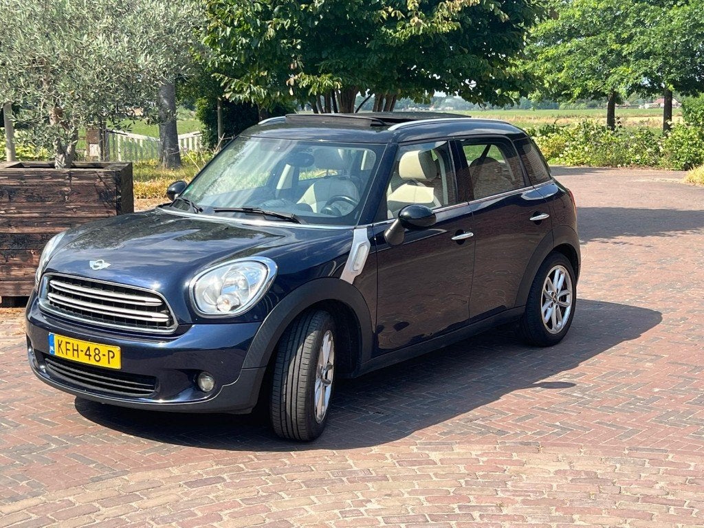 Mini Countryman 1.6 D 112pk 2015 Marine Blauw, Auto's, Mini, Voorwielaandrijving, Beige, Zwart, Leder