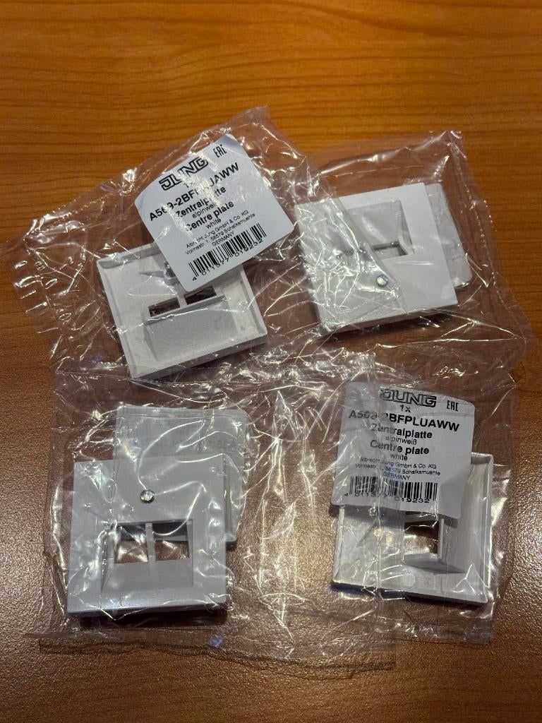 JUNG AS500 Afdekplaat 2xRJ45/RJ11 Alpine wit (4x), Ophalen of Verzenden, Nieuw, Overige typen