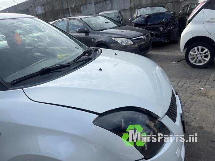 Motorkap van een Suzuki Swift (Z7T), Gebruikt, -, -, Ophalen of Verzenden
