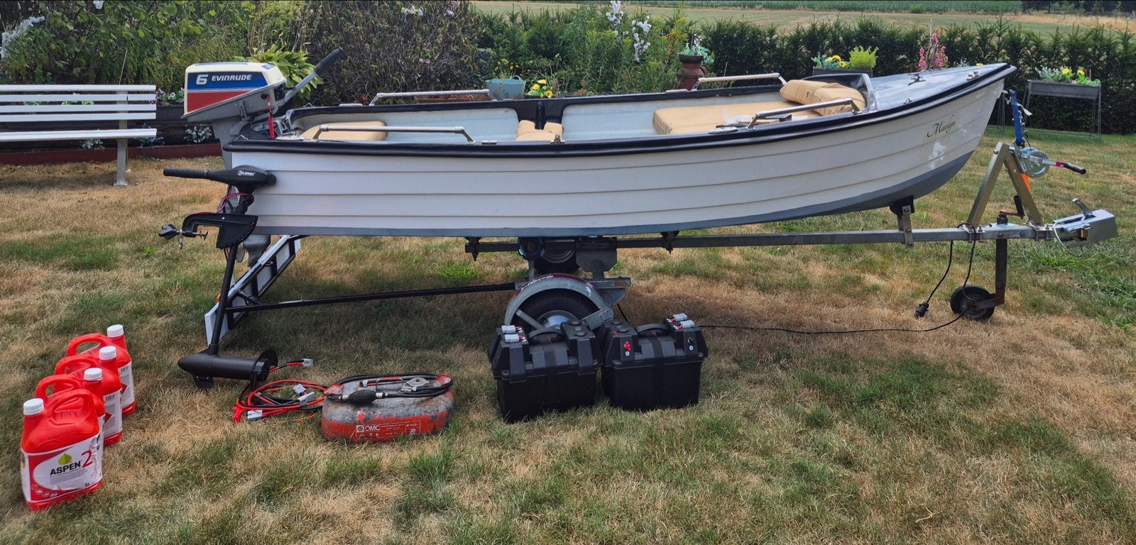 Goed onderhouden sloep met Evinrude 6pk en trailer, Ophalen, Gebruikt, Kussenset, Buitenboordmotor