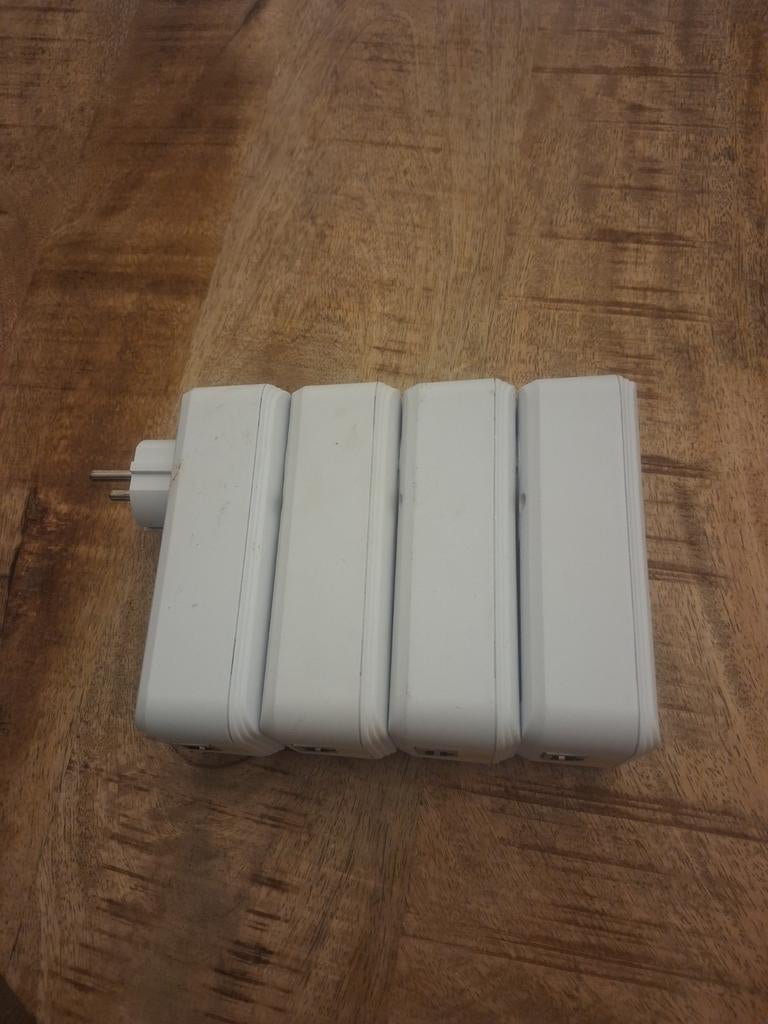 Devolo DVS 1200 Powerline Adapters (4 stuks), Computers en Software, Powerlines, Ophalen of Verzenden, Gebruikt, Devolo