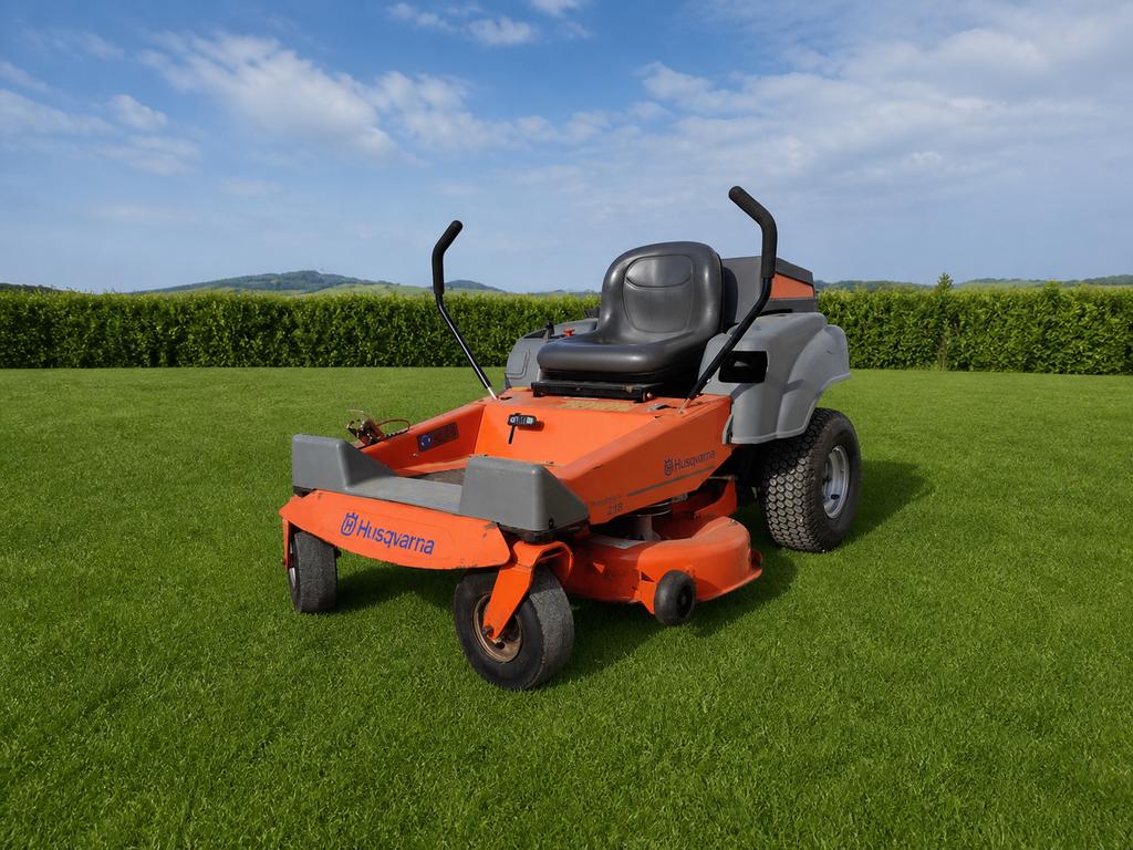 Grasmaaier Husqvarna Z18 Zero-Turn Maaier - Goed Onderhouden, Tuin en Terras, Ophalen, Cirkelmaaier, Gebruikt, Mulchfunctie