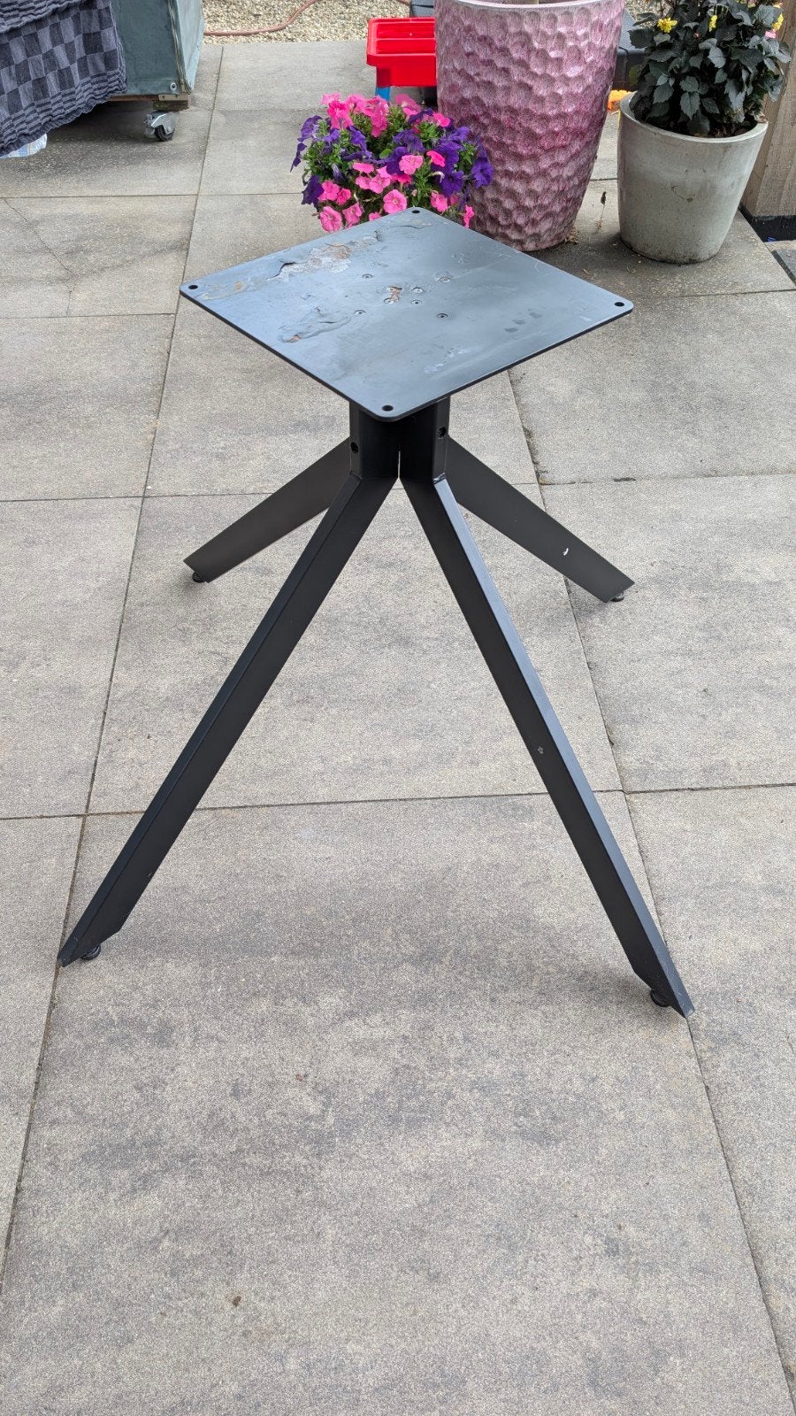 Zwarte verstelbare tafelpoot voor ronde/vierkante tafel, Ophalen, Tafelpoot, Gebruikt, 50 tot 100 cm