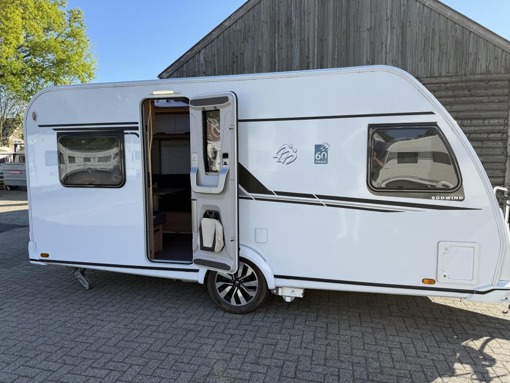 KNAUS SUDWIND 60 YEARS 450 FU FRANSBED RONDZIT MOVER LUIFEL, Rondzit, Schokbreker, Bedrijf, Overige typen