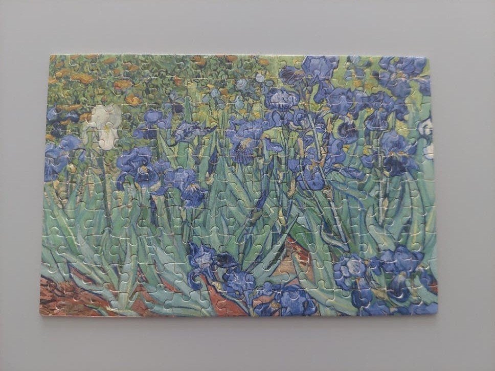 Micro Puzzle Vincent van Gogh - Irissen (150 stukjes), Hobby en Vrije tijd, Denksport en Puzzels, Ophalen of Verzenden, Minder dan 500 stukjes