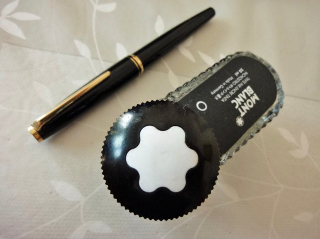 Montblanc 221 vulpen en inktpot 18kr penpunt, Ophalen of Verzenden