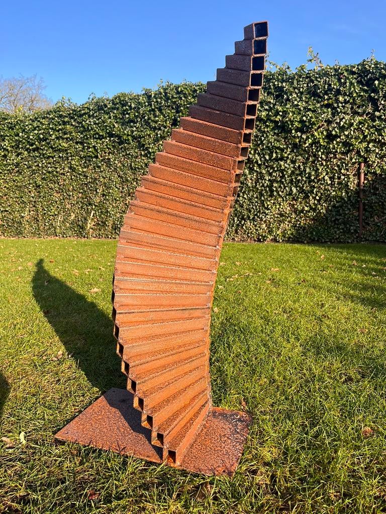 Handgemaakte metalen sculptuur voor de tuin, kunst buiten, Tuin en Terras, Ophalen of Verzenden, Zo goed als nieuw, Metaal