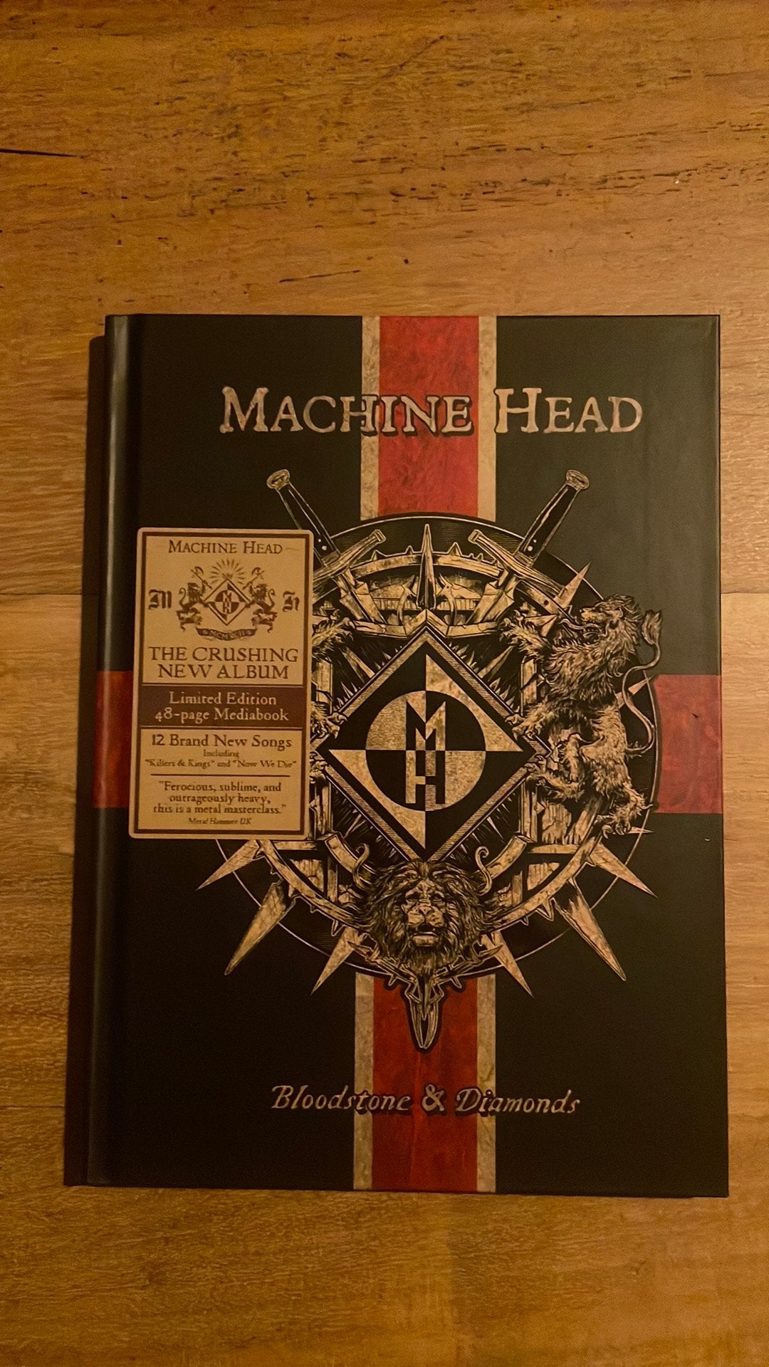 Machine Head - Bloodstone & Diamonds (Luxe Mediabook), Cd's en Dvd's, Cd's | Hardrock en Metal, Ophalen of Verzenden, Zo goed als nieuw