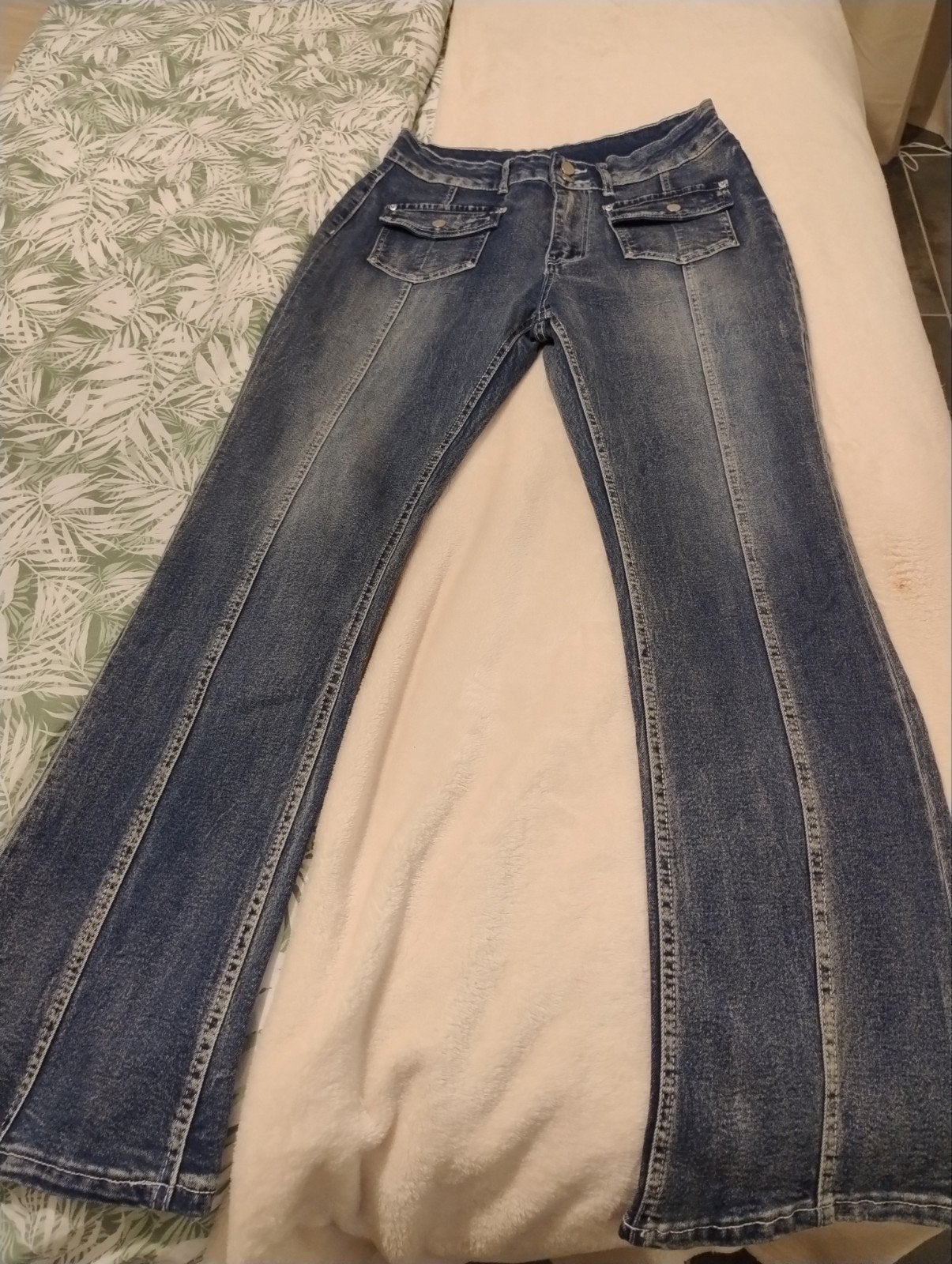 Nieuwe spijkerbroek, Kleding | Dames, Ophalen of Verzenden, Nieuw, Blauw, W33 - W36 (confectie 42/44)