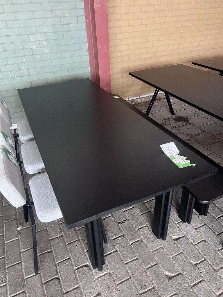 Studio Henk Eettafel Eiken Bruin 220 x 90 Paste | €2429, nu, Studio Henk, Studio Henk, Studio Henk, Rechthoekig